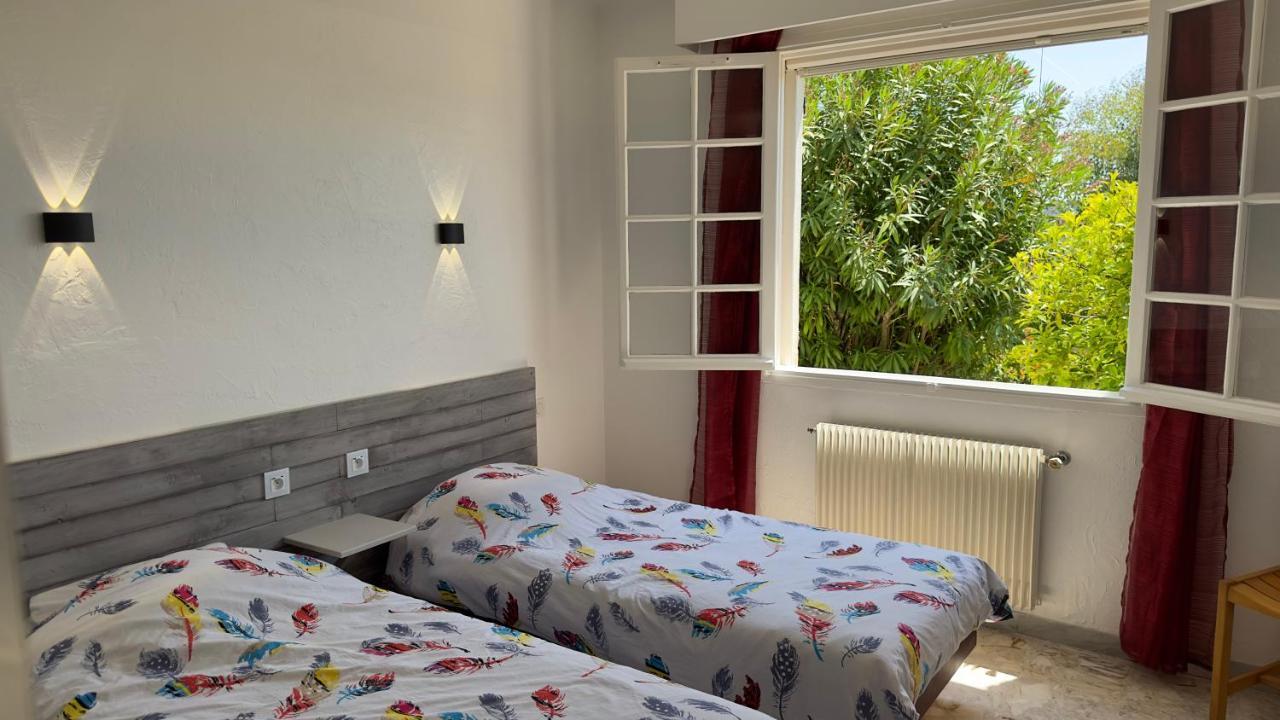 Villa Entiere Au Calme Dans Village Provencal Peymeinade Bagian luar foto