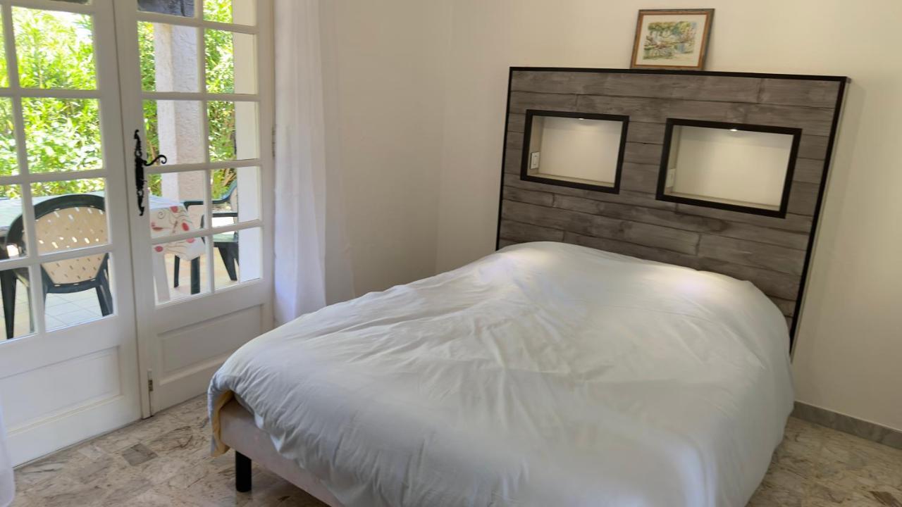 Villa Entiere Au Calme Dans Village Provencal Peymeinade Bagian luar foto